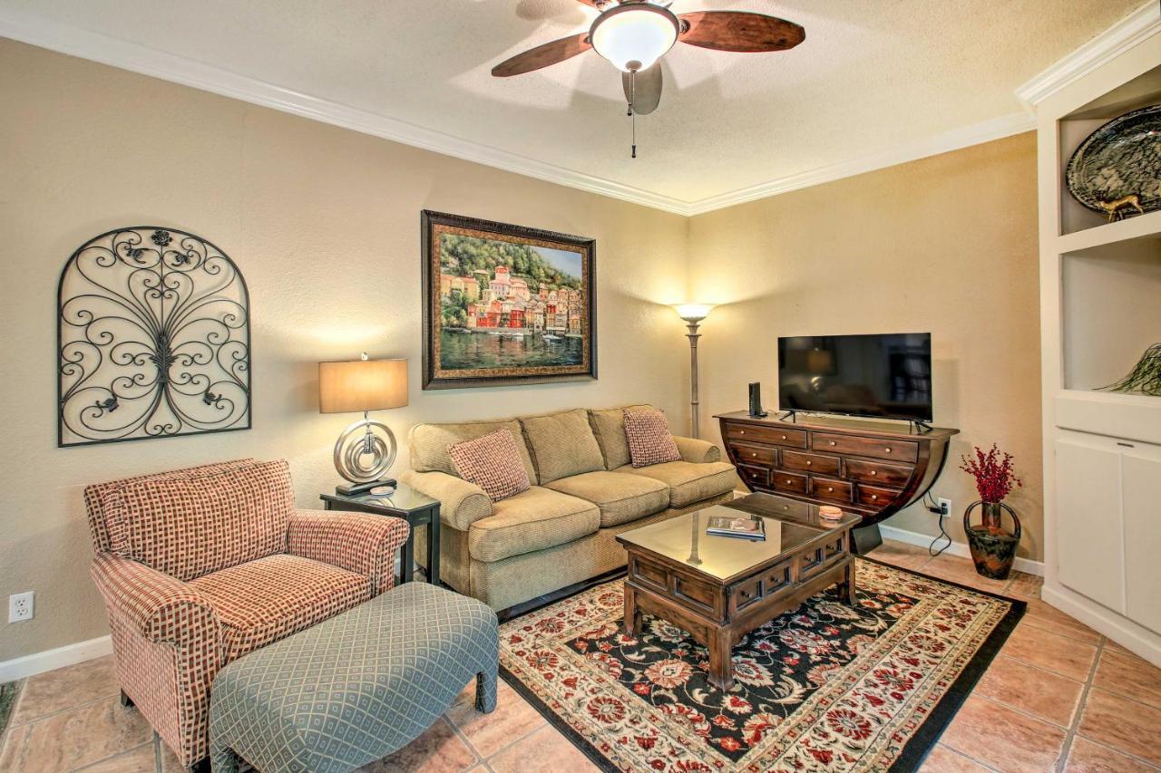 Charming Hot Springs Home With Sunroom And Yard エクステリア 写真