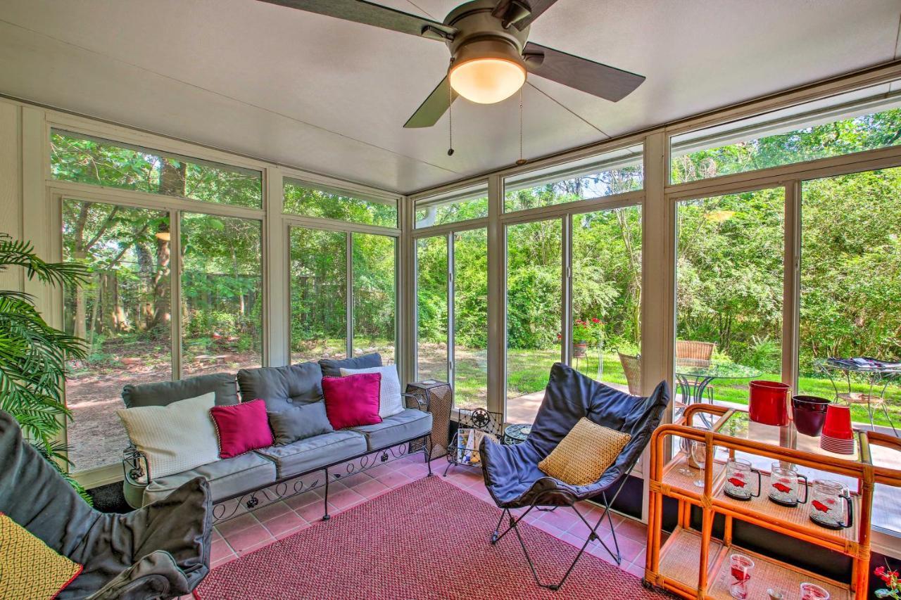 Charming Hot Springs Home With Sunroom And Yard エクステリア 写真