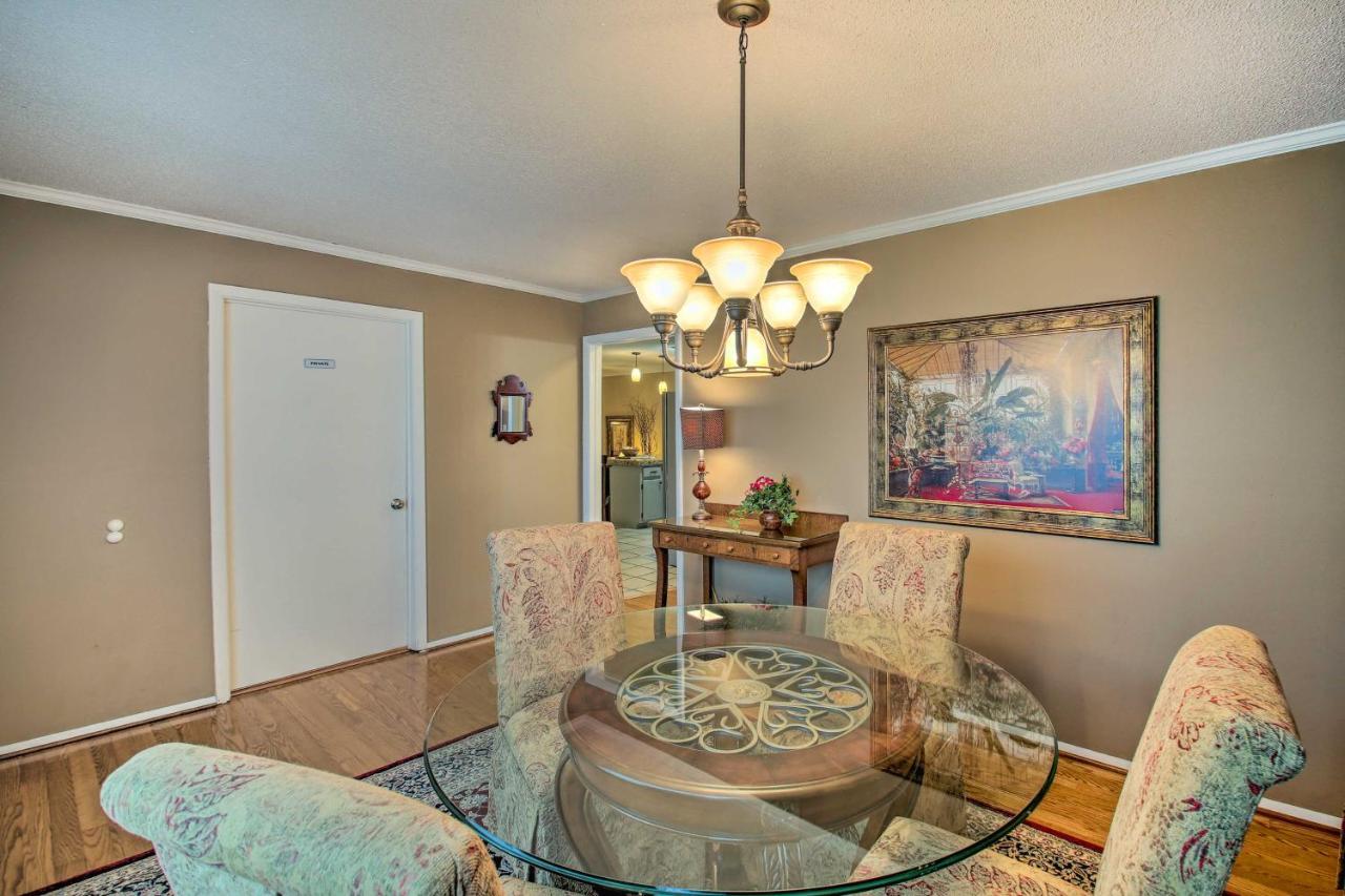 Charming Hot Springs Home With Sunroom And Yard エクステリア 写真