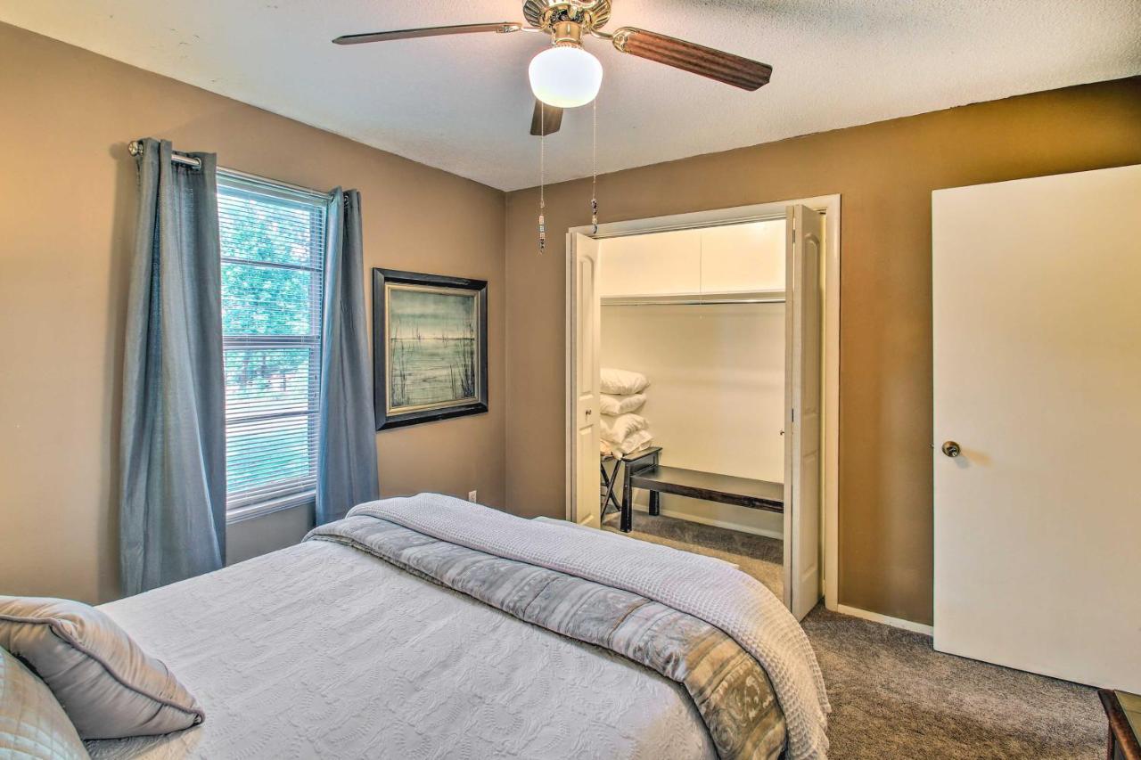 Charming Hot Springs Home With Sunroom And Yard エクステリア 写真